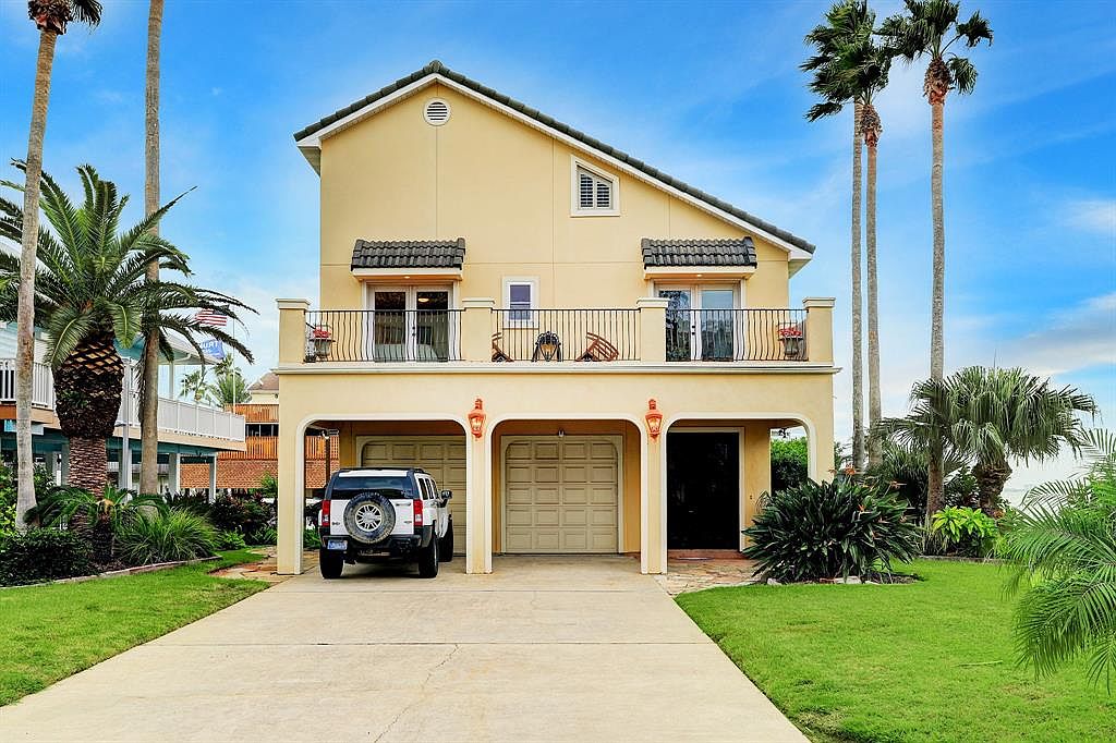 1214 Oahu Dr, Tiki Island, TX 77554 Zillow