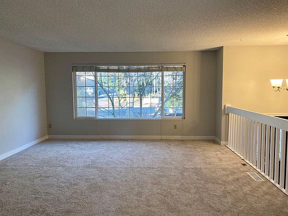 4th image of 12417 NE 137th Pl