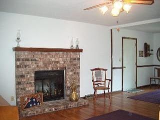 2nd image of 1225 Liberty Dr