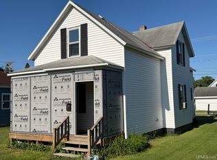 307 Iron St, Norway, MI 49870