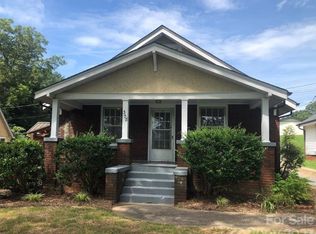 308 6th St SW, Hickory, NC 28602
