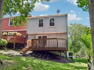 446 Hunting Creek Rd, Canonsburg, PA 15317