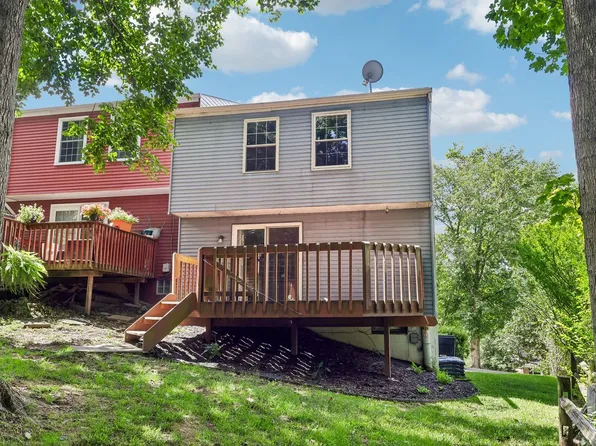 446 Hunting Creek Rd, Canonsburg, PA 15317