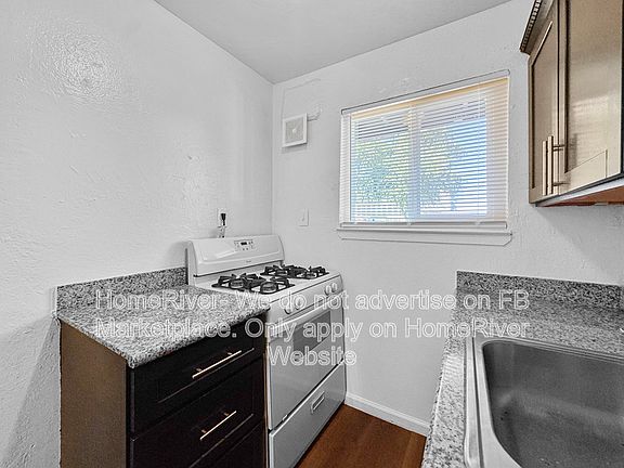 5th image of 590 Las Palmas Ave APT 7