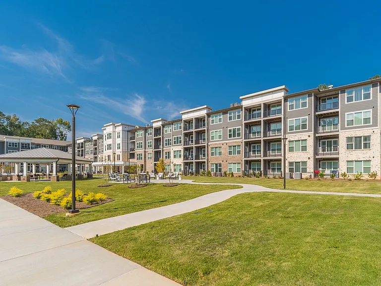 Covington Crossings 55+ Senior Living — Photo 28