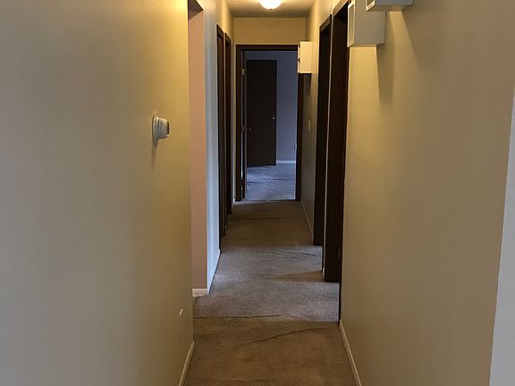 3rd image of 8982 Portage Pointe Dr