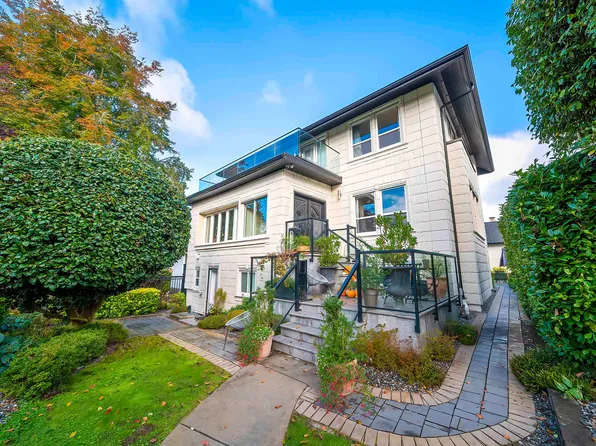 3765 W 3rd Ave, Vancouver, BC V6R 1M2