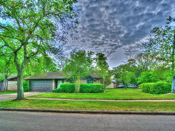 4th image of 4627 Cairnleigh Dr