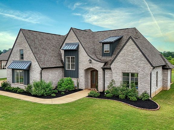 3rd image of 135 Crosswynd Dr