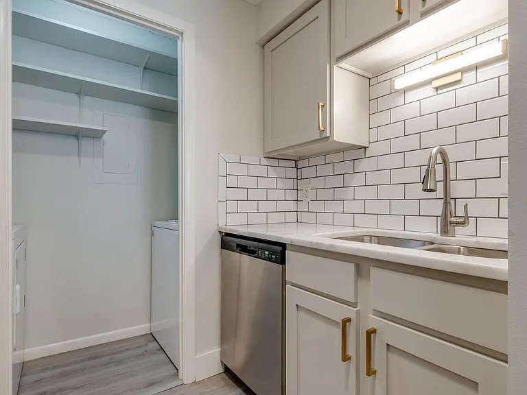 231 Summit Ridge Dr — Photo 13