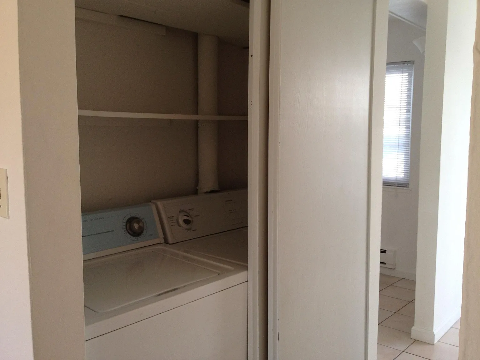 2 bed, 1114 sqft, $3,600 — Photo 4
