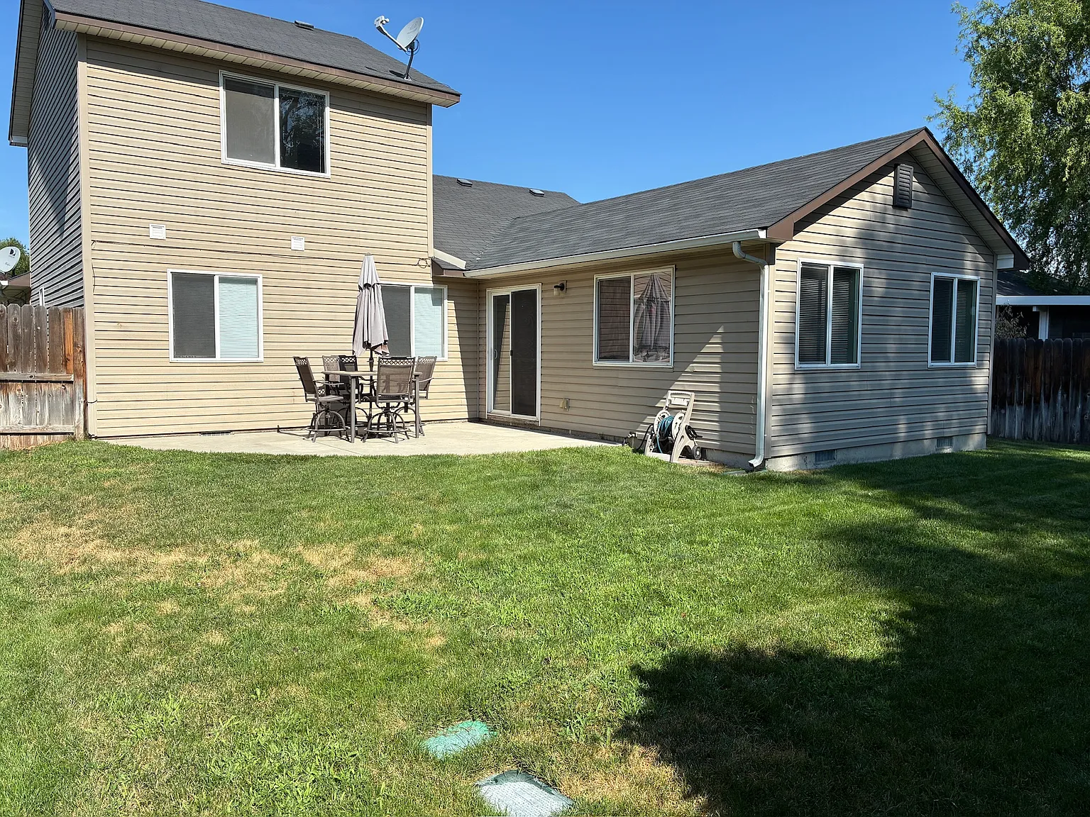 3 bed, 1510 sqft, $2,400 — Photo 3