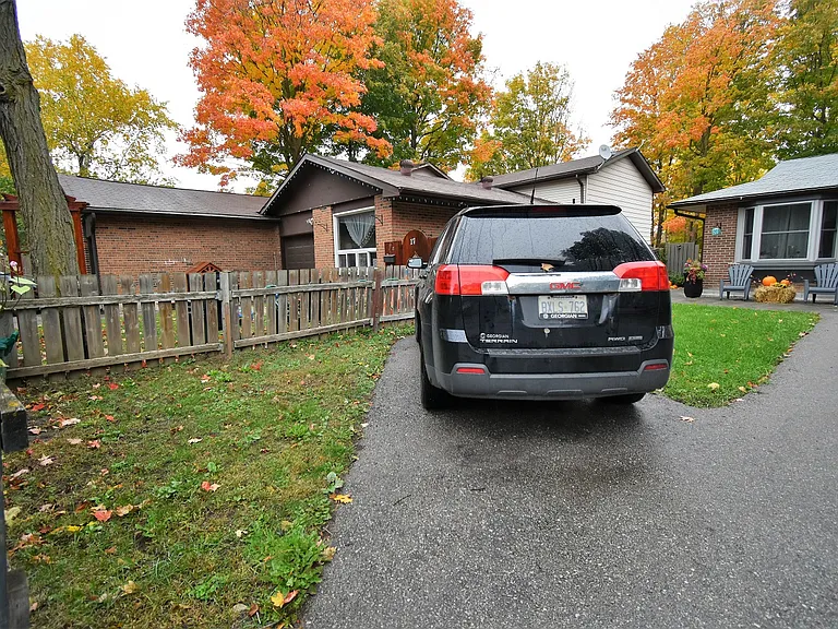 16 Woodgrove Ct — Photo 20
