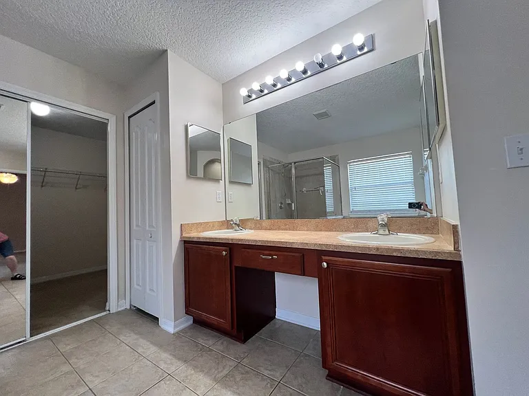13491 Teddington Ln — Photo 29