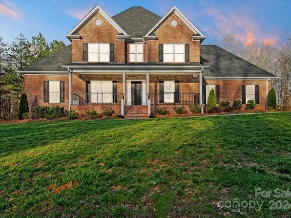 106 Hannaford Pl, Gastonia, NC 28052