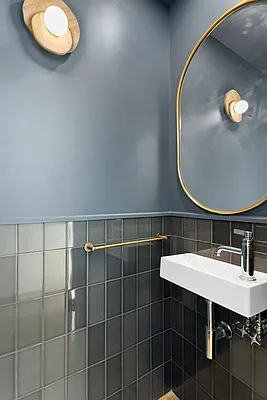 Rented by Compass | media 21