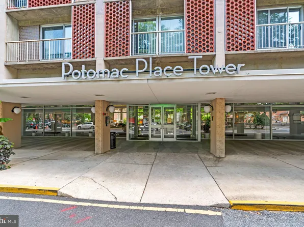 800 4th St SW APT N123, Washington, DC 20024