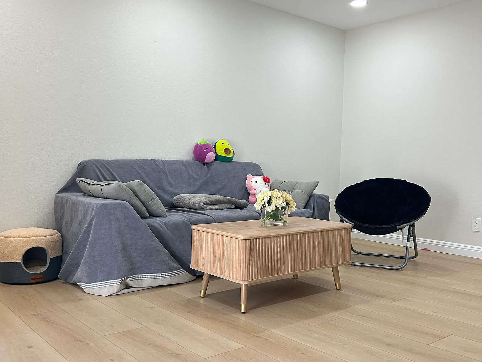 2 bed, 975 sqft, $3,200 — Photo 2