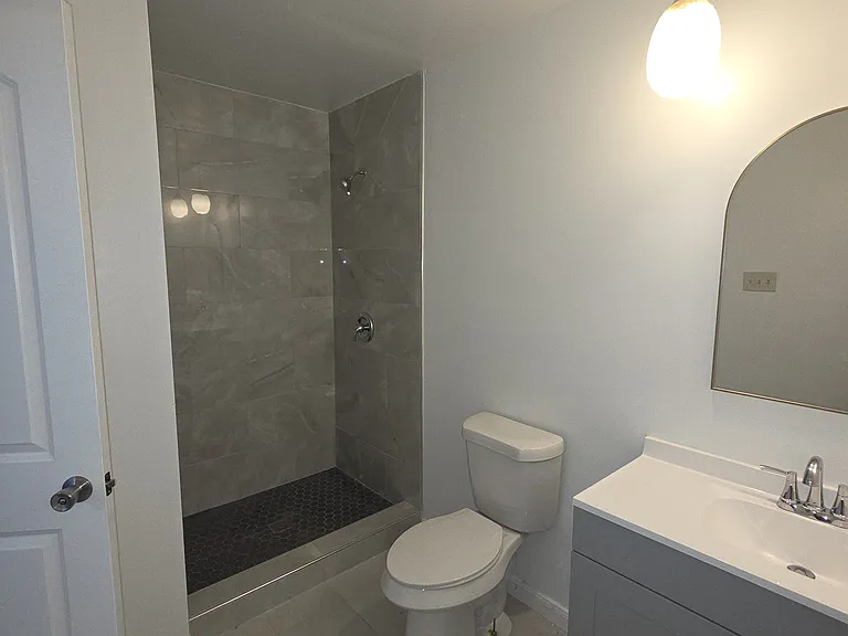 10247 Green Ash Rd — Photo 22