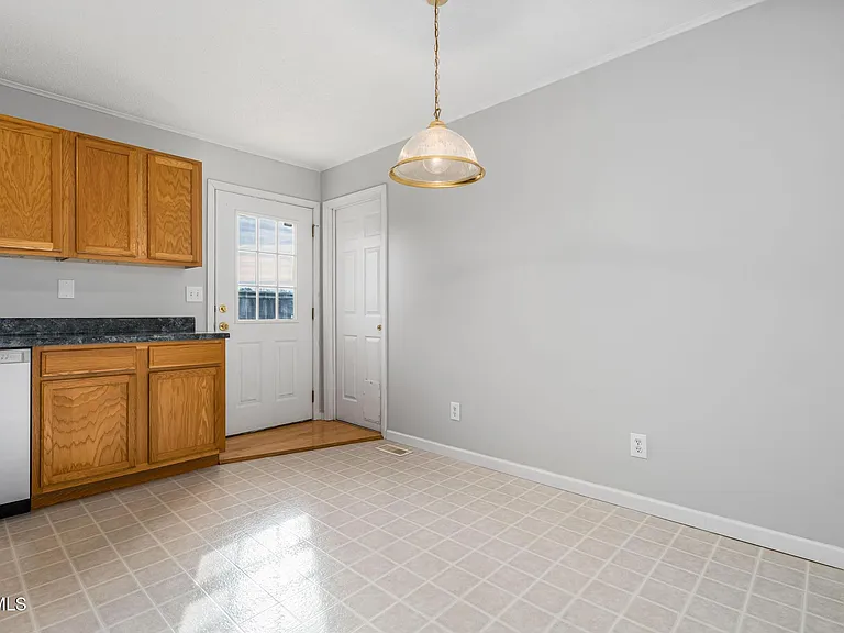 133 Paynetown Rd — Photo 11