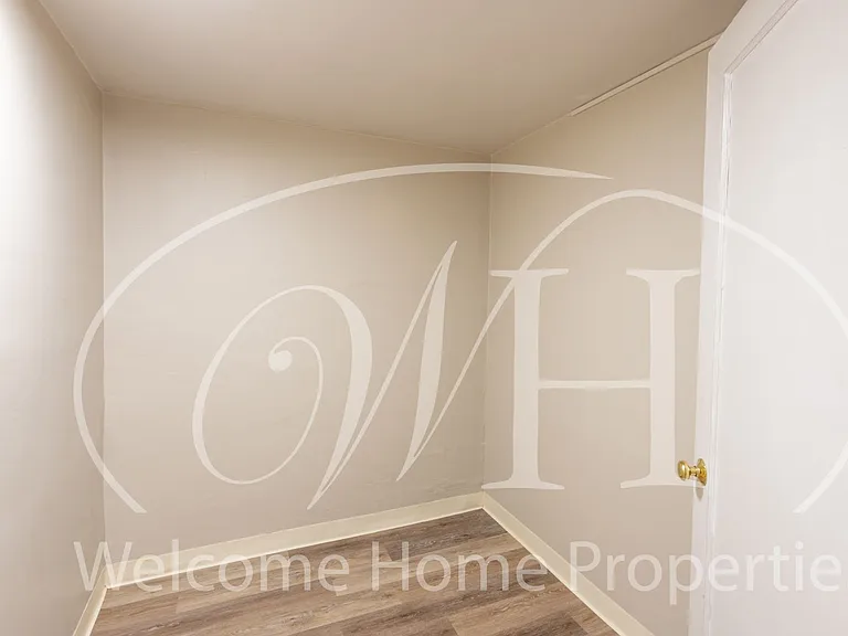43 NE Ash Ave — Photo 17