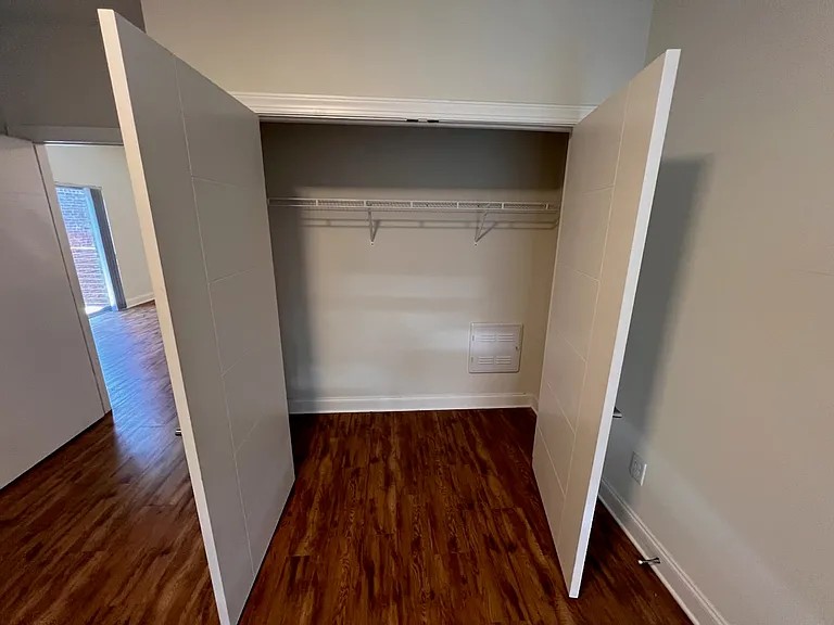 196 W Main St #10 — Photo 12