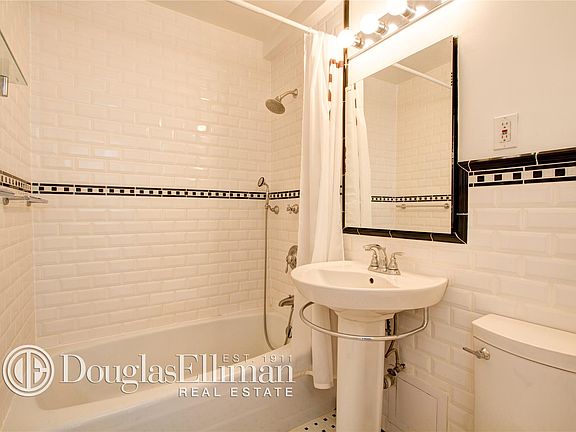 4th image of 301 E 64th St APT 9H