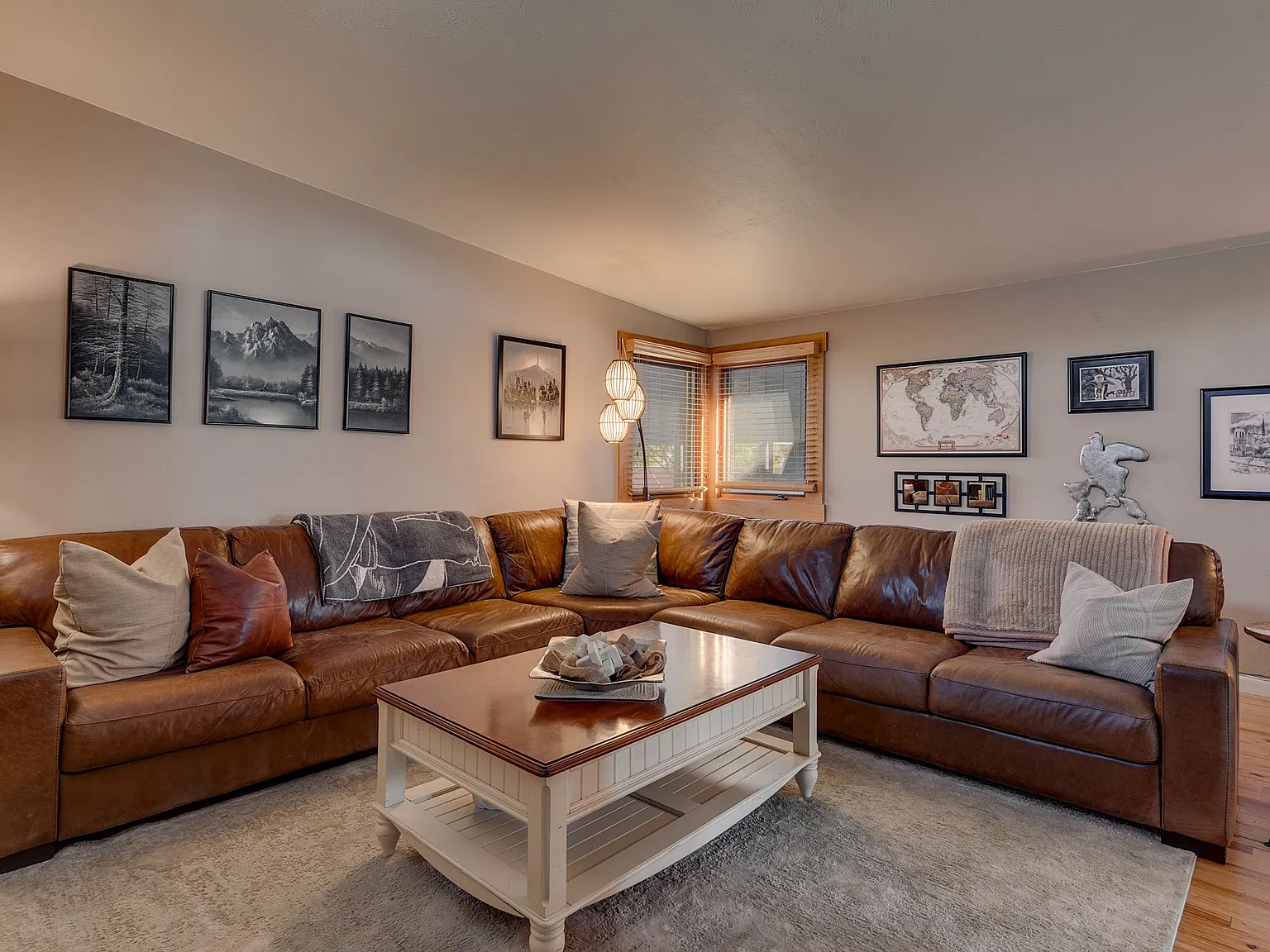 3 bed, 2130 sqft, $3,900 — Photo 4