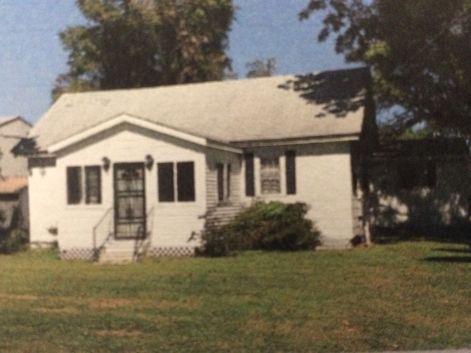 2nd image of 27594 Fairmount Rd