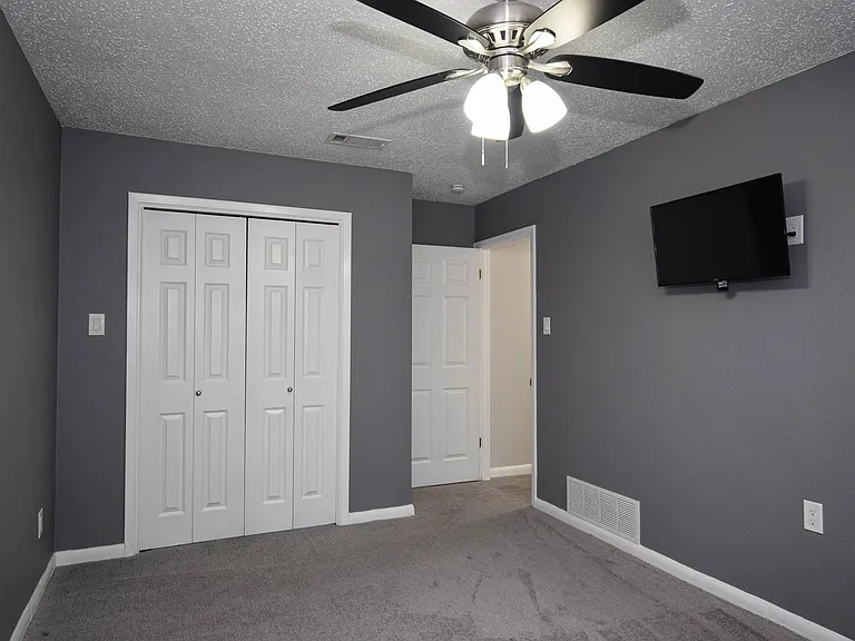 205 Tanglewood Rd — Photo 15