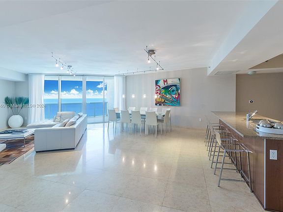 5th image of 17201 Collins Ave APT 3707