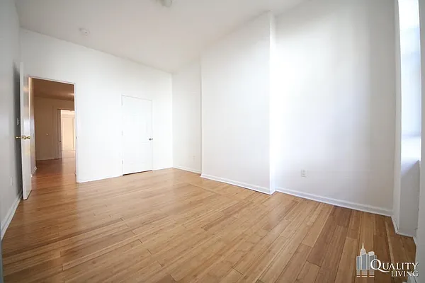 Rented by (Legacy) NY Quality Living Uptown | media 17