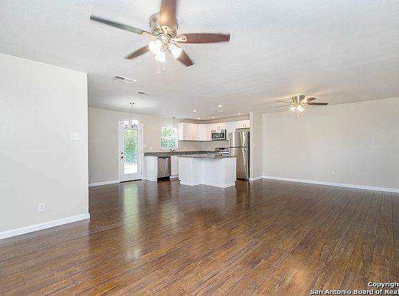 5th image of 7318 Cabin Creek Dr