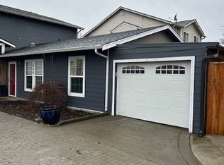 606 Mana Wana Pl NE, Tacoma, WA 98422