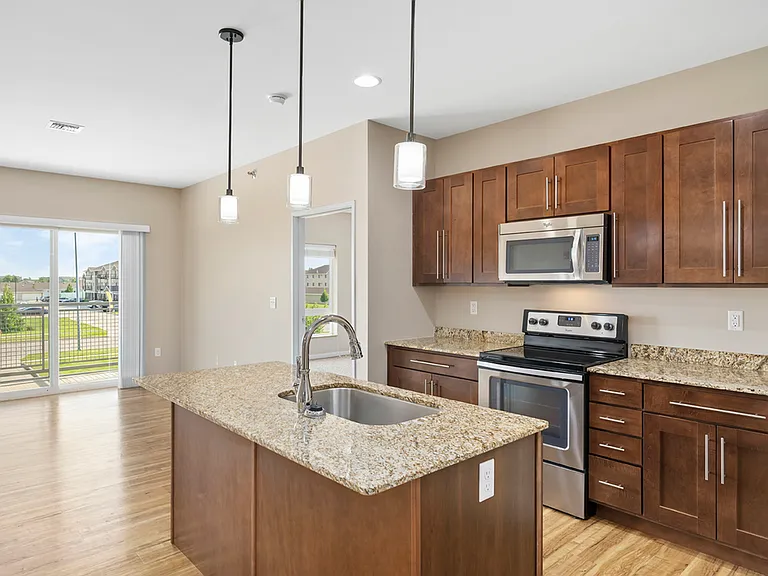 1. Stone Creek B - Kitchen 1. Stone Creek B - Kitchen