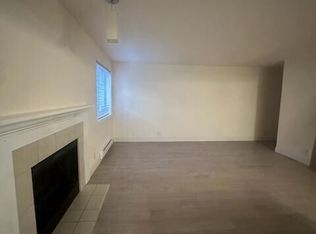 15415 35th Avenue W #E201, Lynnwood, WA 98087