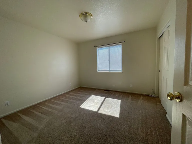 205 Kit Ln — Photo 13