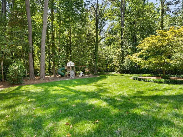 4470 Chatworth Ct NE — Photo 70