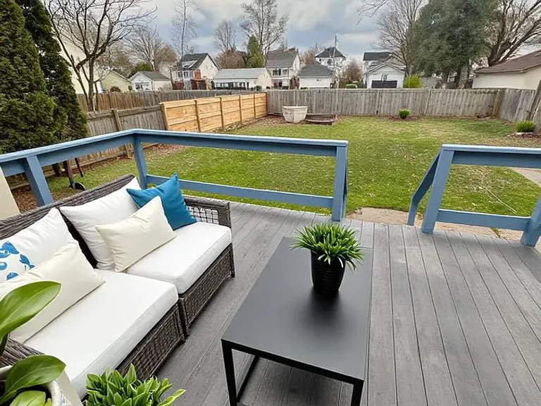 715 W Court St — Photo 10
