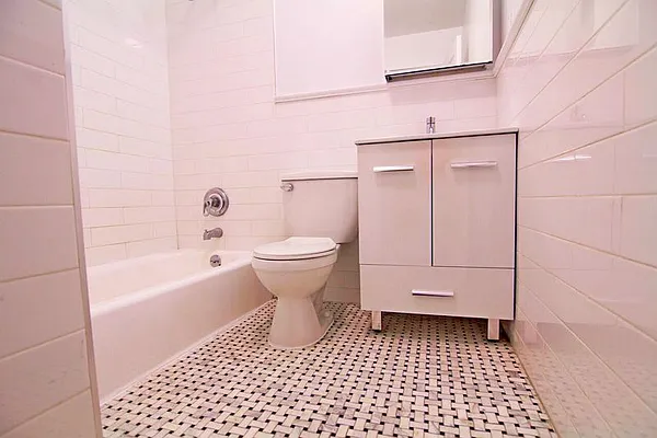 Rented by Owen Olivier, LREB | media 14