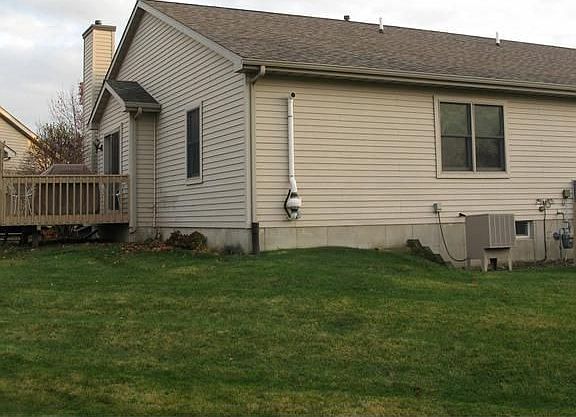 3rd image of 1807 Creekside Ct