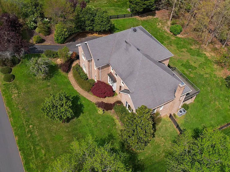 3211 Sandown Park Rd — Photo 17