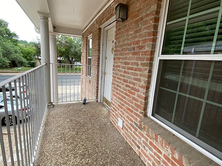 1240 Barton Hills Dr #201 — Photo 4