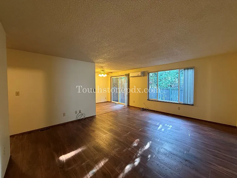 1411 SE 130th Ave — Photo 10