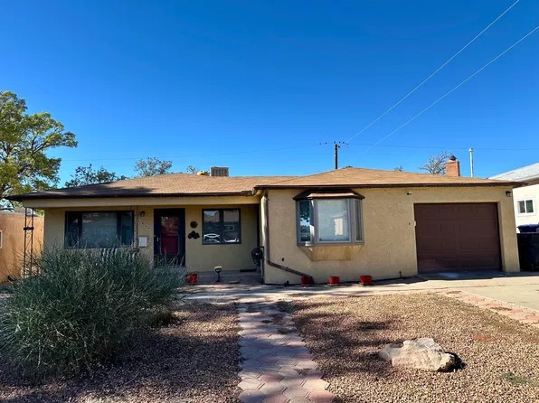 2009 June St NE, Albuquerque, NM 87112