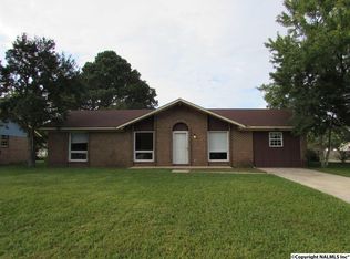 1002 Skyview St SW, Decatur, AL 35601