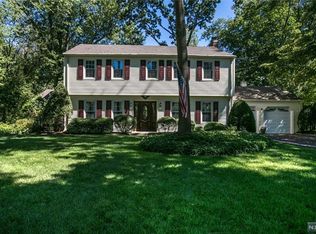 272 River Dr, River Vale, NJ 07675