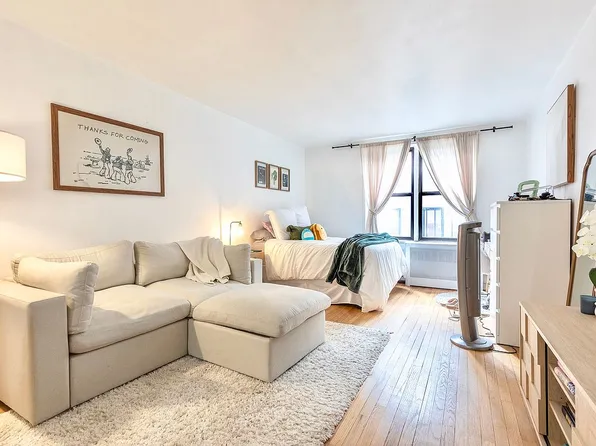 150 E 27th St APT 3B, New York, NY 10016