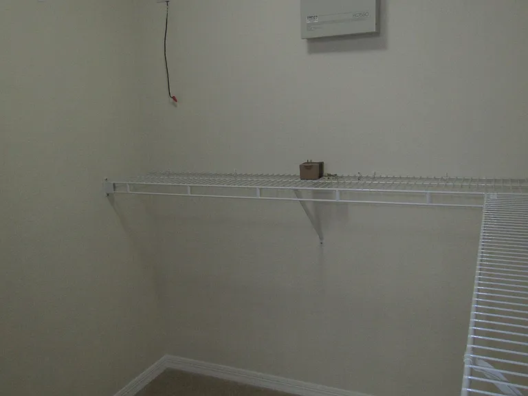 463 Bermuda Isles Cres — Photo 10