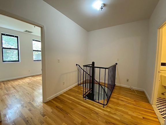 5th image of 206 Meserole St APT 2